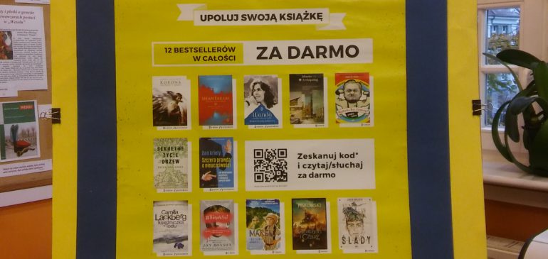 „Upoluj swoją książkę” w bibliotece i na szkolnym korytarzu …